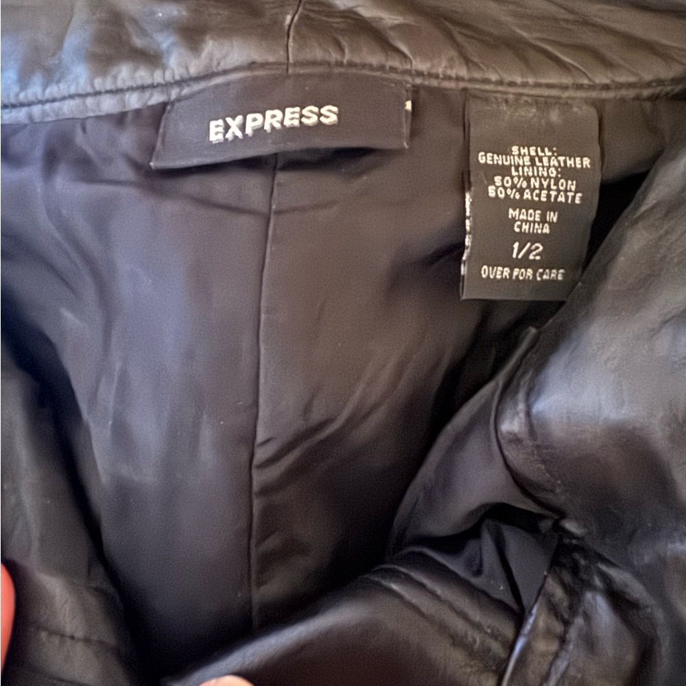 Black Express Women’s Leather Pants, Size 1/2 - Picture 3 of 3